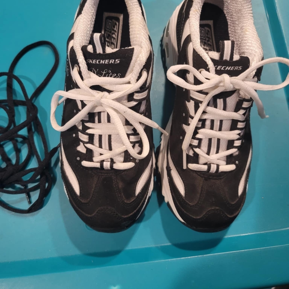 Skechers Black and White Women's Sneakers